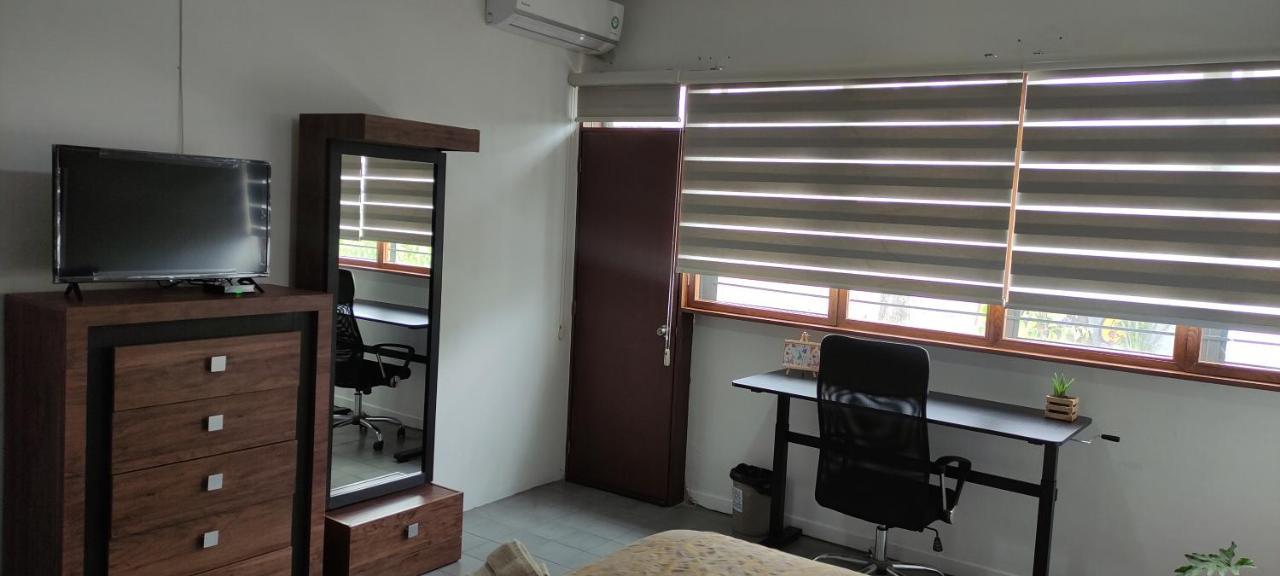 Leveli Coliving Hostel Guadalajara Buitenkant foto