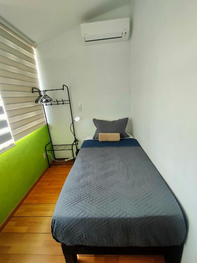 Leveli Coliving Hostel Guadalajara Buitenkant foto