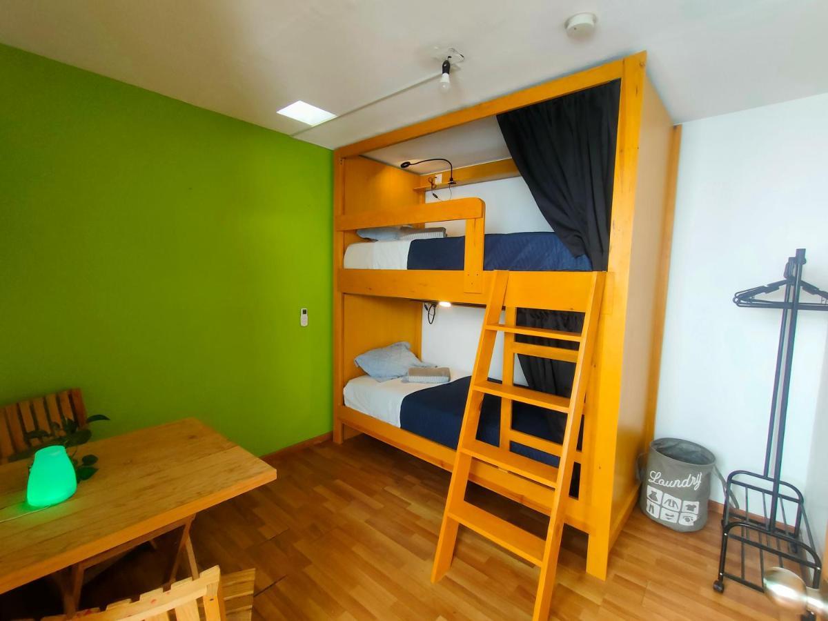 Leveli Coliving Hostel Guadalajara Buitenkant foto