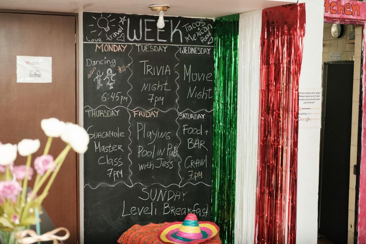 Leveli Coliving Hostel Guadalajara Buitenkant foto